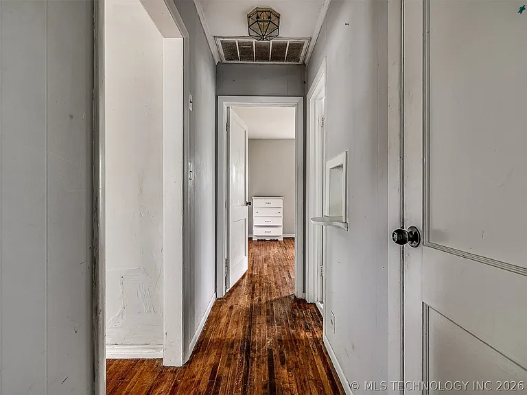 1913 N Florence Pl — Photo 19