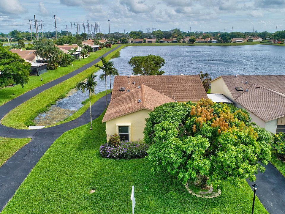 5585 Mirror Lakes Blvd, Boynton Beach, FL 33472 MLS RX10927945 Zillow