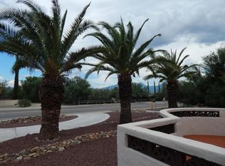 444 S Abrego Dr, Green Valley, AZ 85614