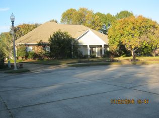 119 Surgeres Pl, Ocean Springs, MS 39564