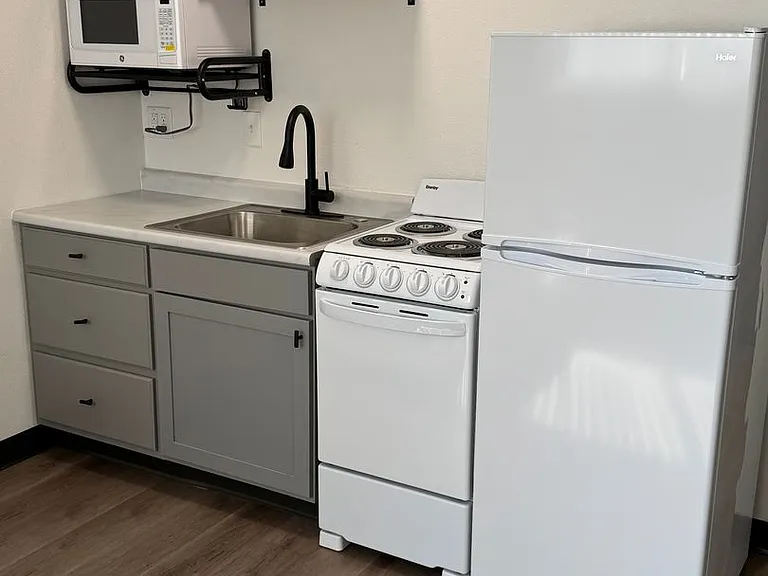 The McCoy at 8035 Apartments - Clive — Photo 9