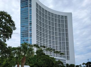 601 NE 36th St APT 3210, Miami, FL 33137