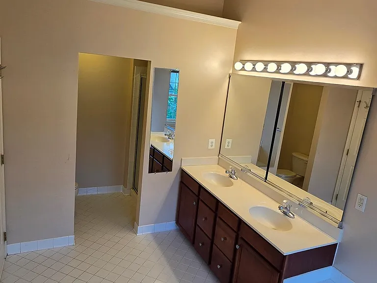 22614 Welborne Manor Sq — Photo 40