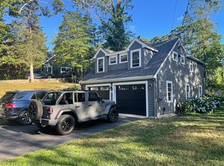 56 Red Gate Ln, Cohasset, MA 02025