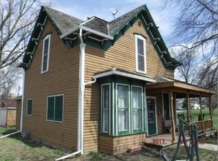 120 W Harvard St, Clay Center, NE 68933