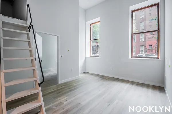 Rented by Nooklyn NYC LLC | media 83