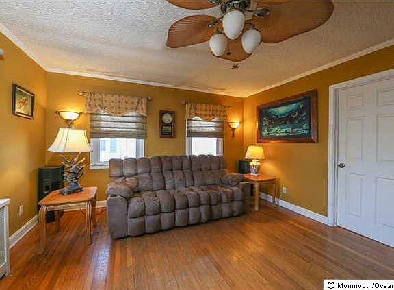 3rd image of 316 Arnold Ave