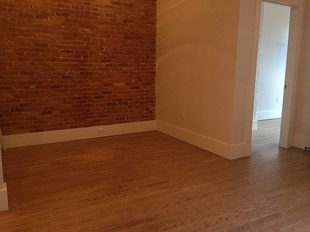 2nd image of 462 Putnam Ave