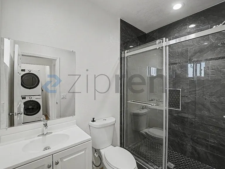 2814 1/4 West Ave #34 — Photo 9