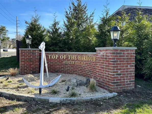 3 Anchorage Ln APT 8B, Oyster Bay, NY 11771
