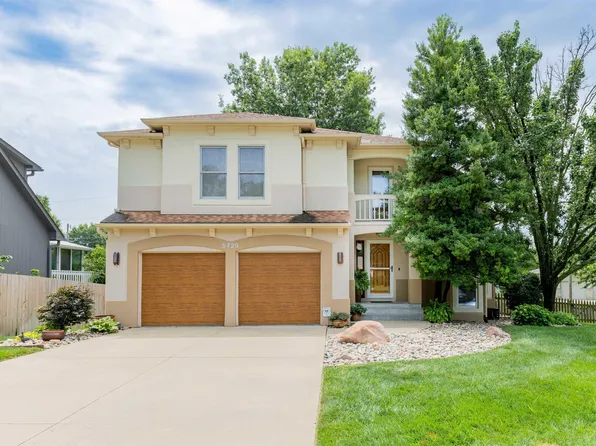 5725 SW 33rd Ct, Topeka, KS 66614