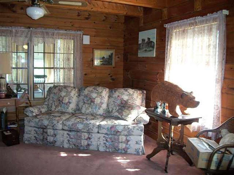 4th image of 2554 W FULTON Road