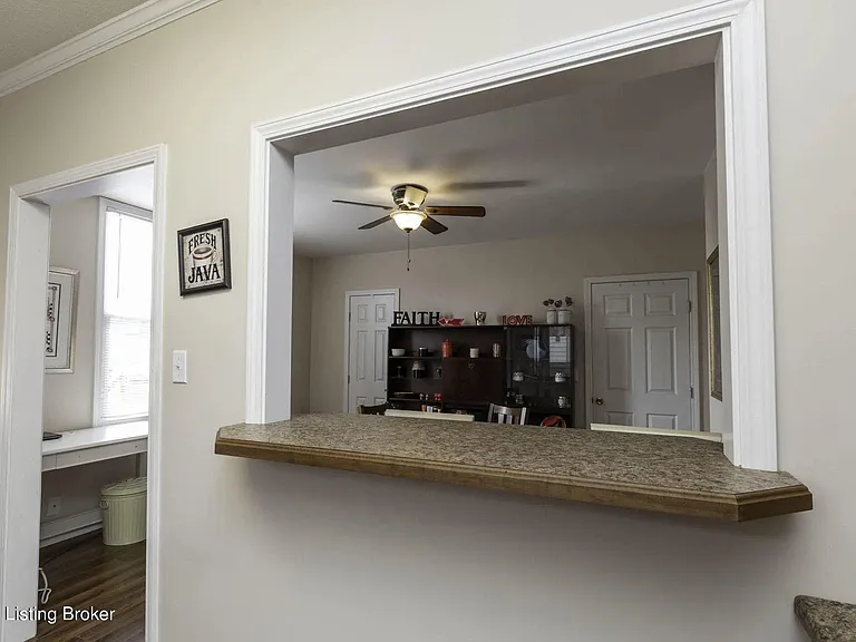 1102 Lydia St — Photo 11