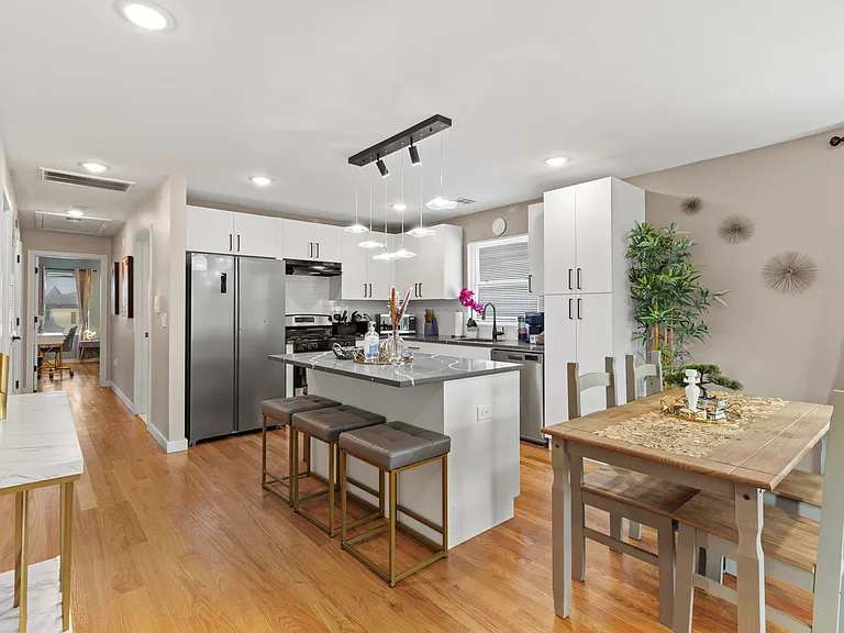 751 Seaport Dr #2 — Photo 16