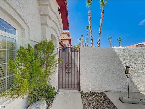 2nd image of 3891 Starfield Ln
