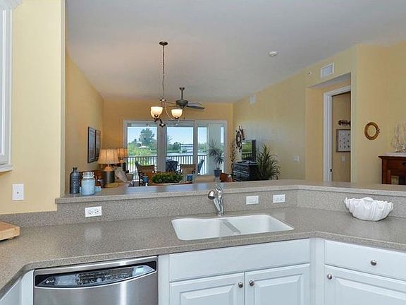4th image of 11120 Hacienda Del Mar Blvd #F