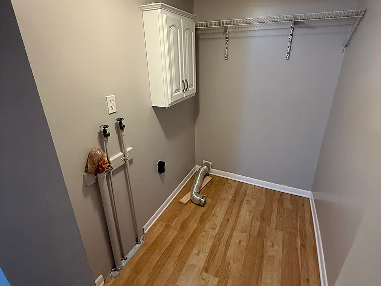 6100 Lacy Rd — Photo 10