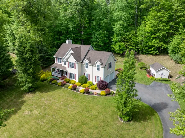 12 Everwood Drive, New Milford, CT 06776