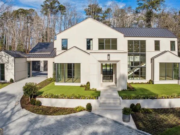 88 Interlochen Dr NE, Atlanta, GA 30342