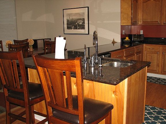 5th image of 414 Mahoganywood Dr