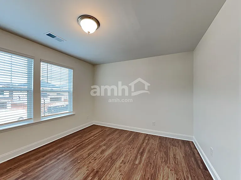 113 Keyser Dr — Photo 18