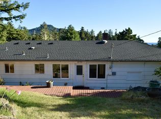 29785 Hound Dog Rd, Gold Beach, OR 97444