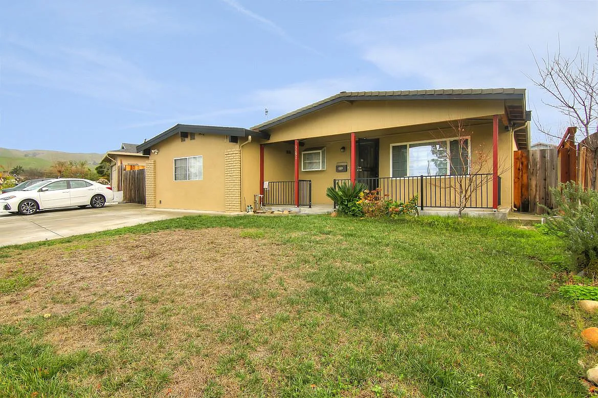 3292 Mount Everest Dr photo 1