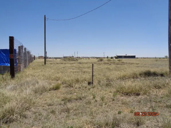 8 Kansas Ct, Moriarty, NM 87035