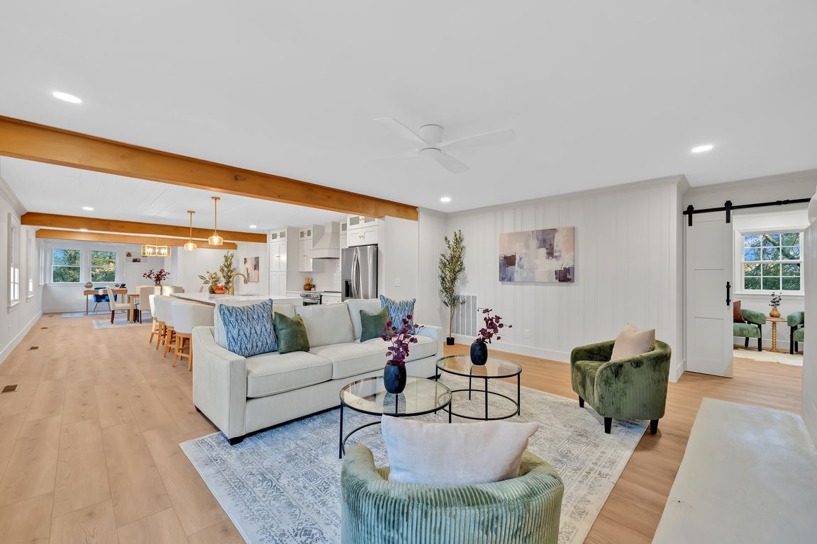 next background image