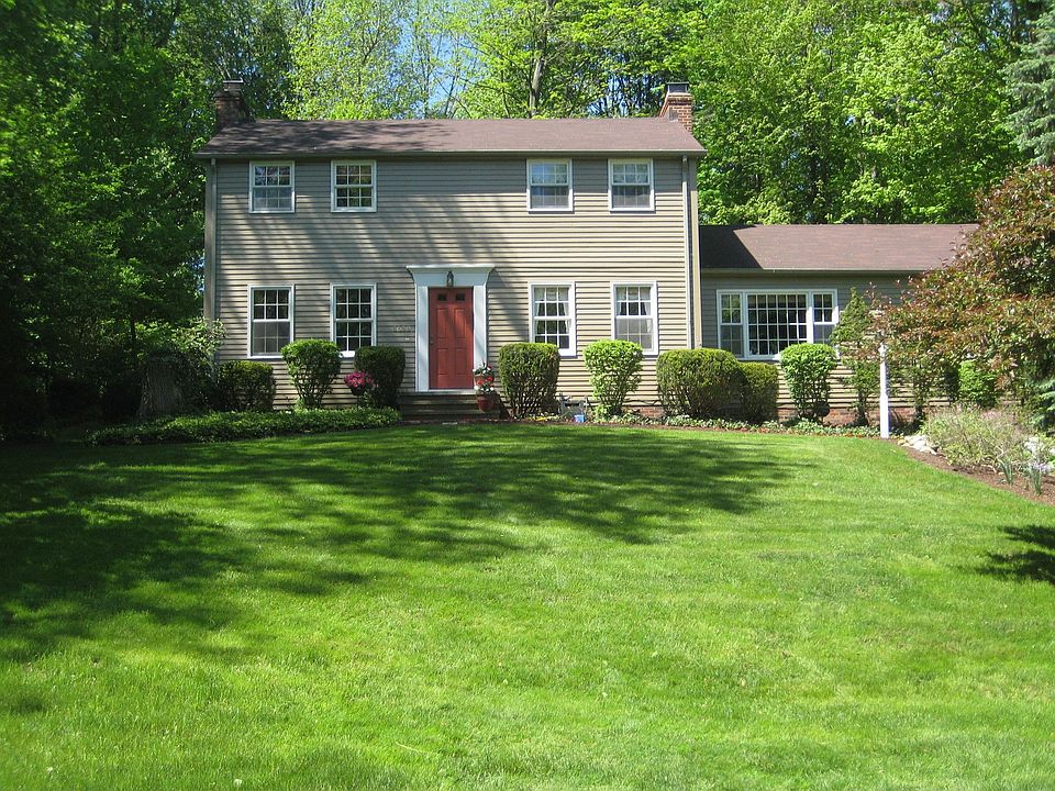 1st image of 8699 Lake Forest Ct