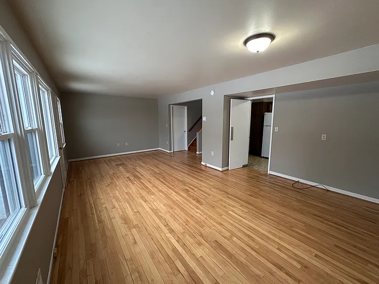 190 Warrior St — Photo 3