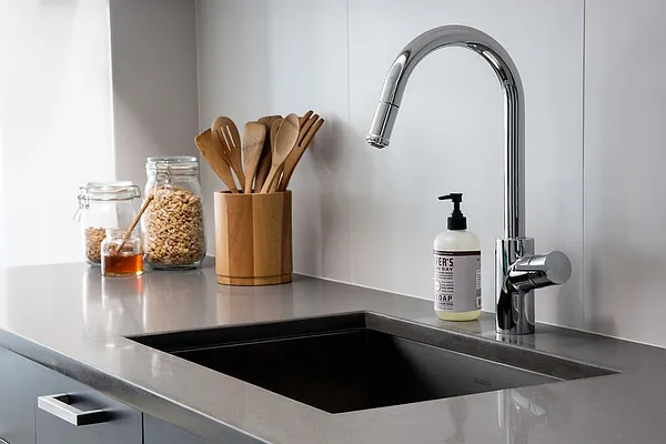 Rented by Bold New York | media 17