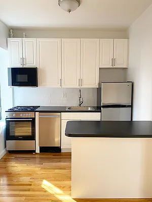 Rented by Waverly Realty Associates | media 19