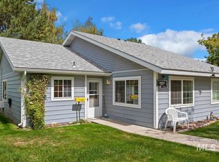 307 1/2 6th St, Filer, ID 83328