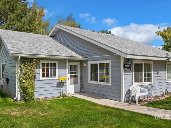 307 1/2 6th St, Filer, ID 83328
