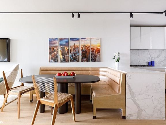 3rd image of 322 W 57th St APT 47F2