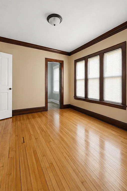 2 bed, 1.0 bath, $975 — Photo 3