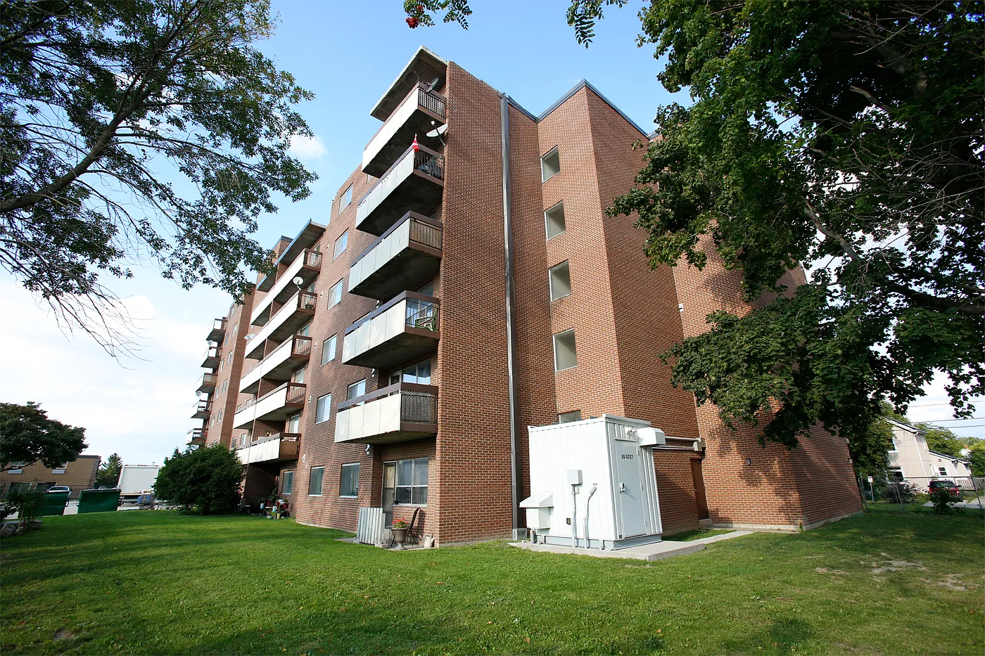 120 Elm Street — Photo 4