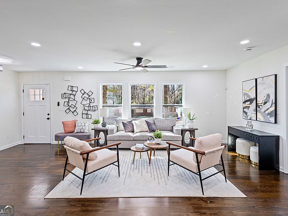 5th image of 3252 Pinehill Dr