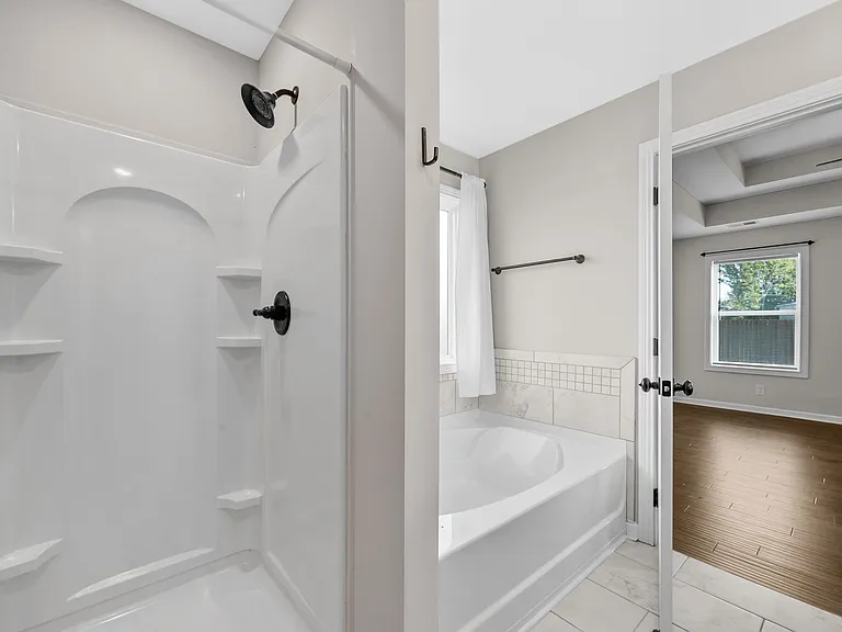 805 Waldon Ct — Photo 26