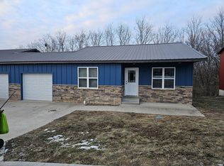 604 Bridge St, Sweet Springs, MO 65351