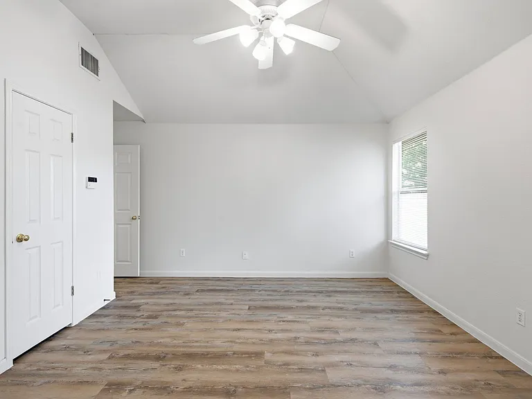 417 River Crossing Trl — Photo 13