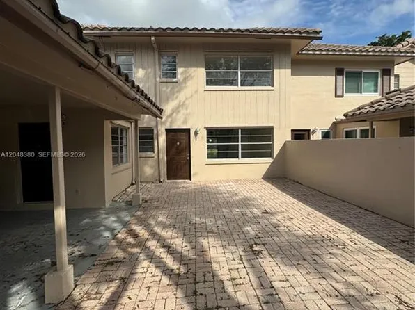 3167 Coral Springs Dr, Pompano Beach, FL