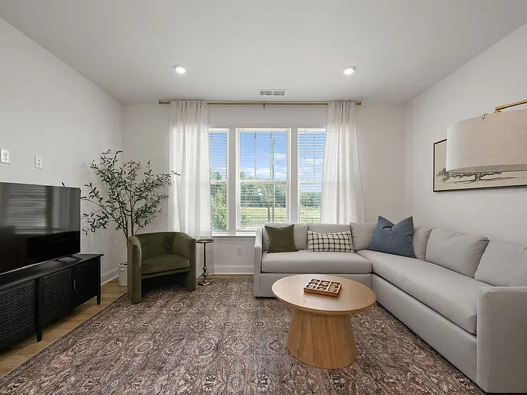 Abode at Greenway — Photo 36