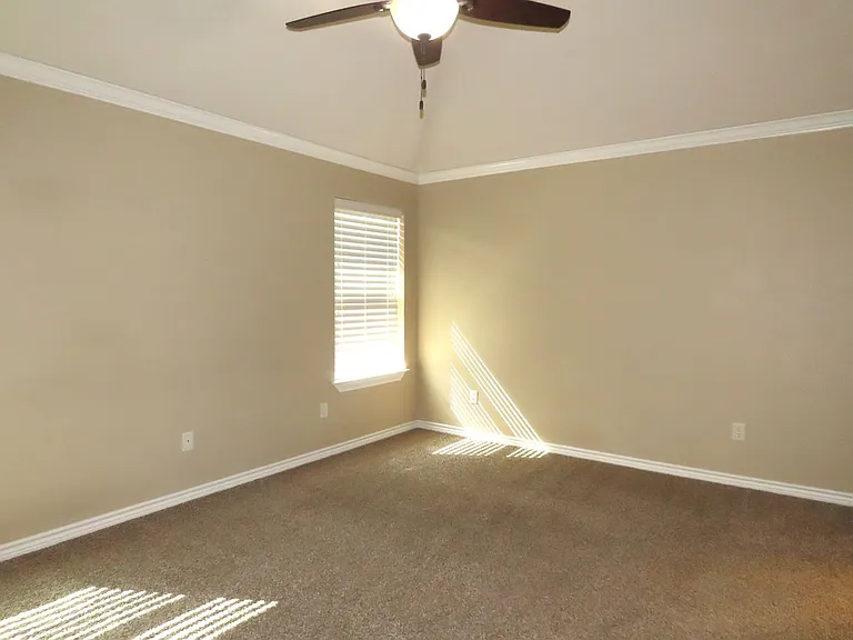 414 Asher — Photo 24