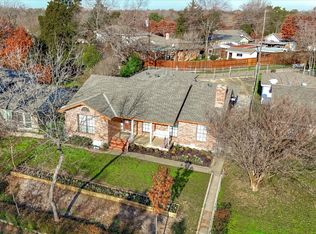 3221 Loganwood Dr, Dallas, TX 75227