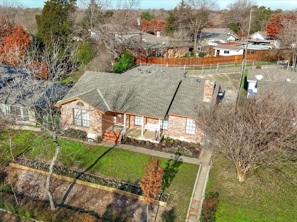 3221 Loganwood Dr, Dallas, TX 75227