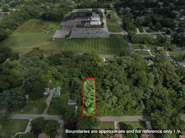 52650 Hastings St, South Bend, IN 46637