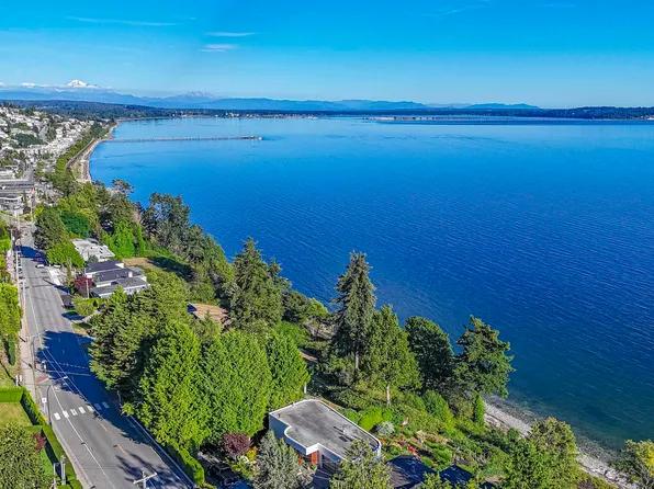 14249 Marine Dr, White Rock, BC V4B 1A9