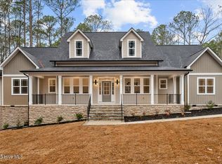 391 Thimbleberry Dr, Vass, NC 28394